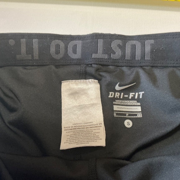 Black Nike Athletic Shorts - Picture 3 of 6